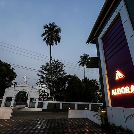 Aldora Airport Residency Nedumbassery Exterior foto