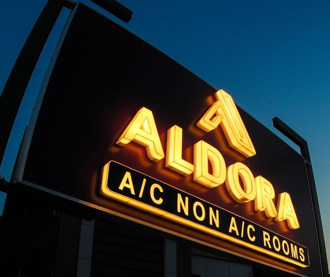 Aldora Airport Residency Nedumbassery Exterior foto