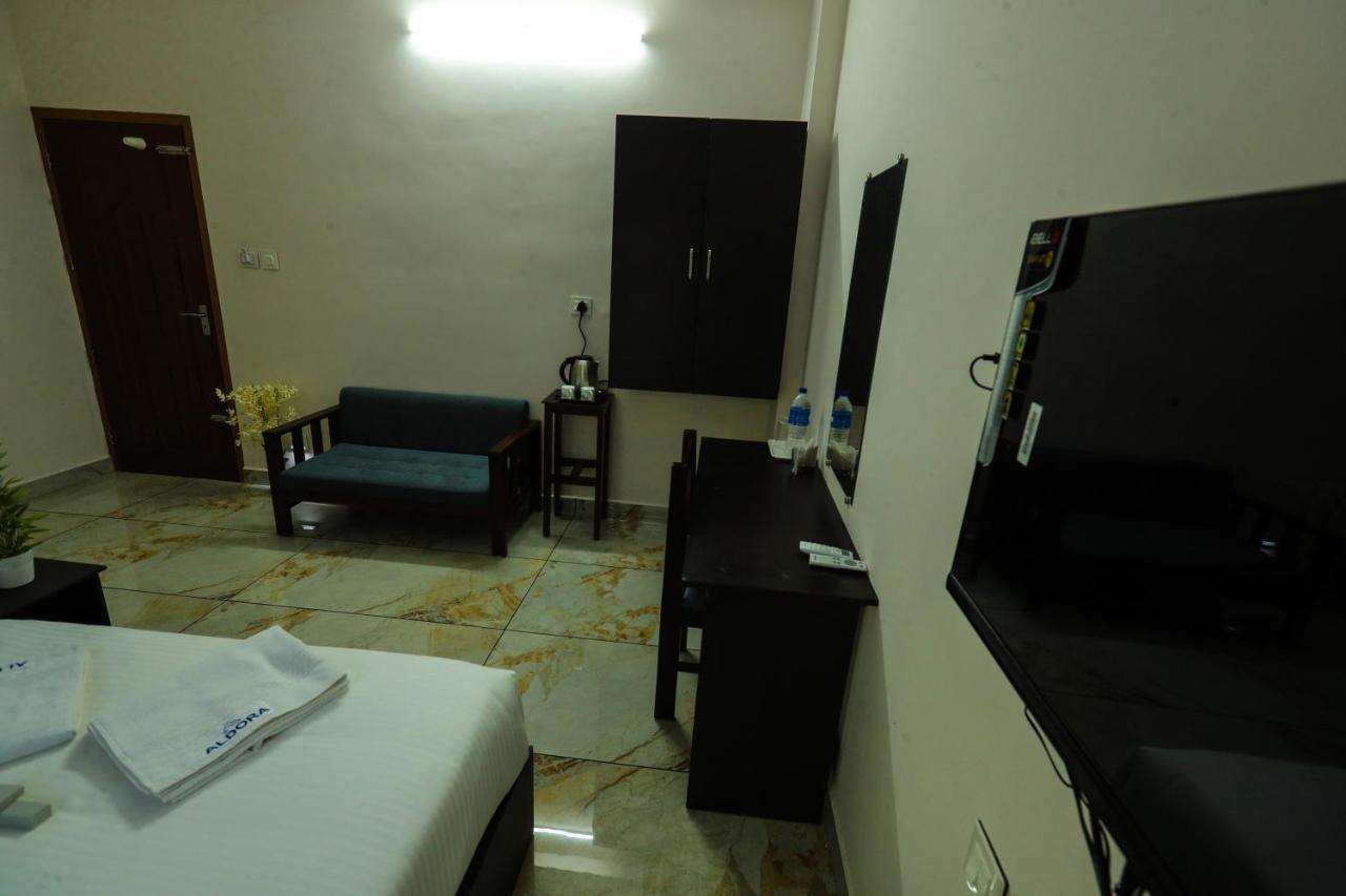 Aldora Airport Residency Nedumbassery Exterior foto