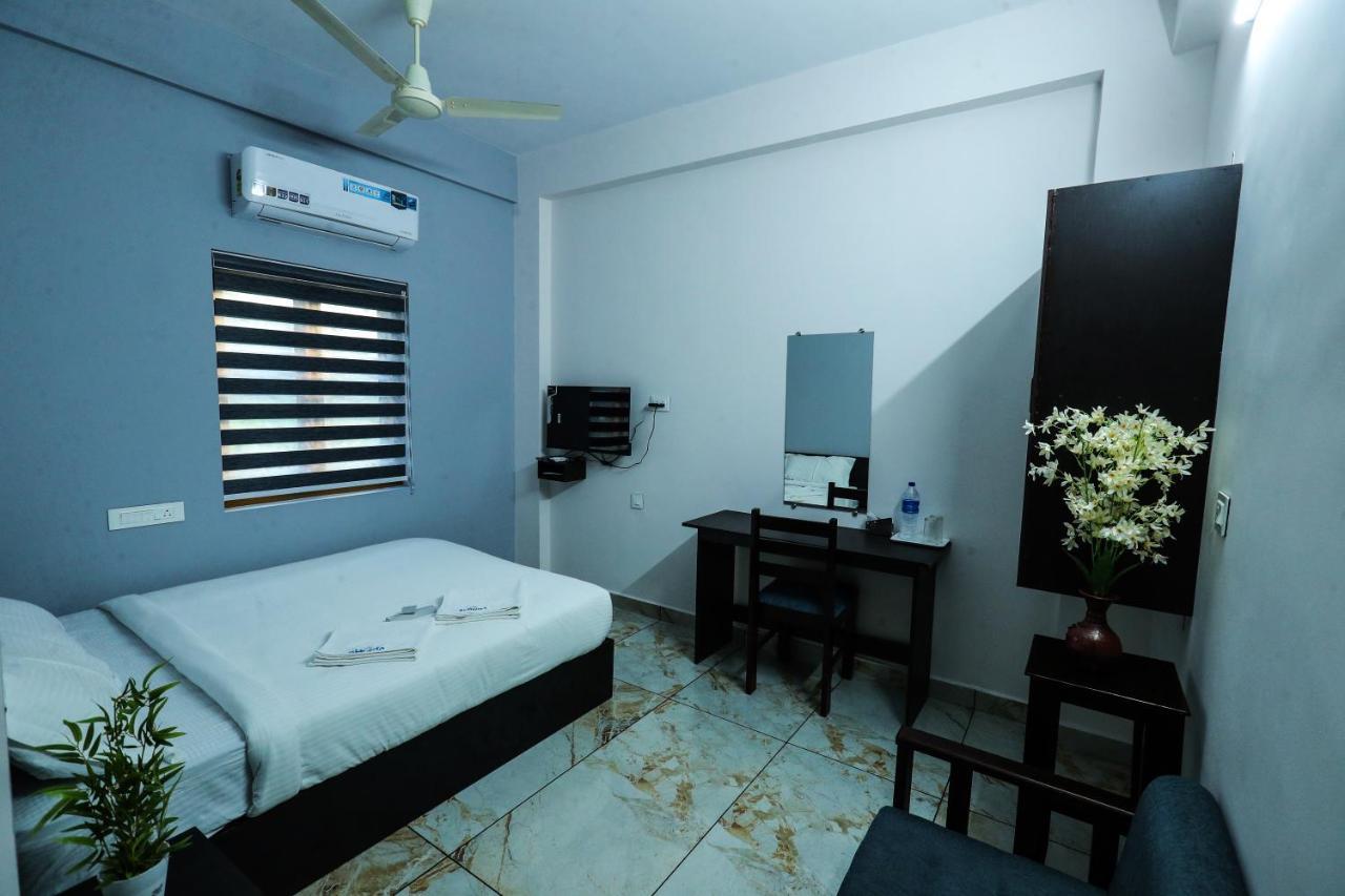 Aldora Airport Residency Nedumbassery Exterior foto